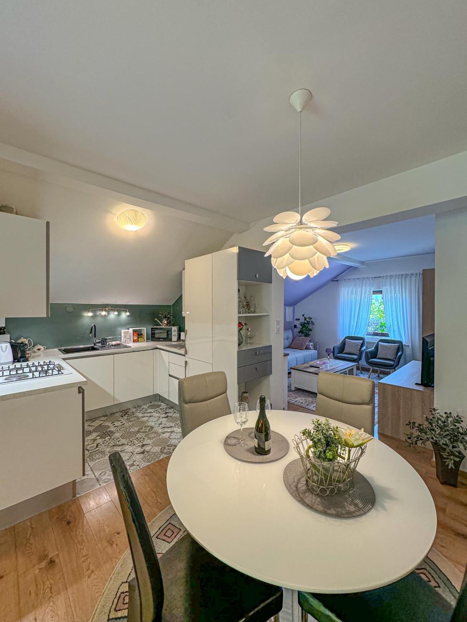 Apartman Mibel Zagreb Exteriör bild